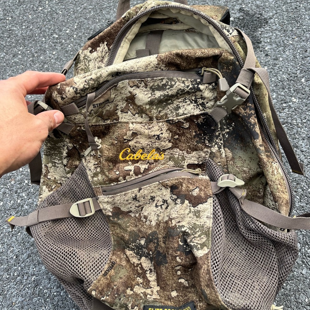 Cabela's Elite Scout 1800